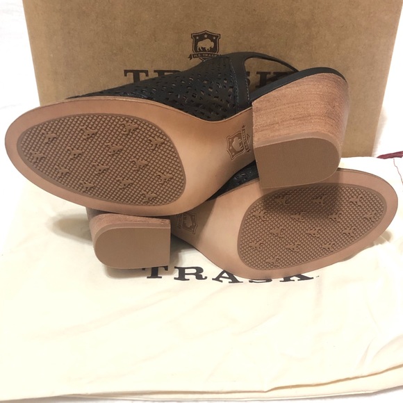 NWB Trask Parker Black Stacked Heel Slingback Sandals - Picture 5 of 6